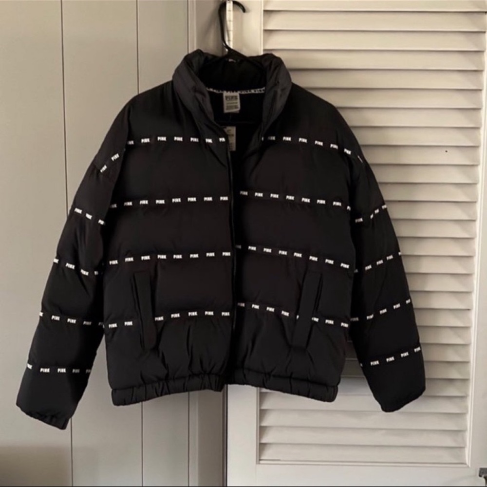 PINK VS PUFFER JACKET✨